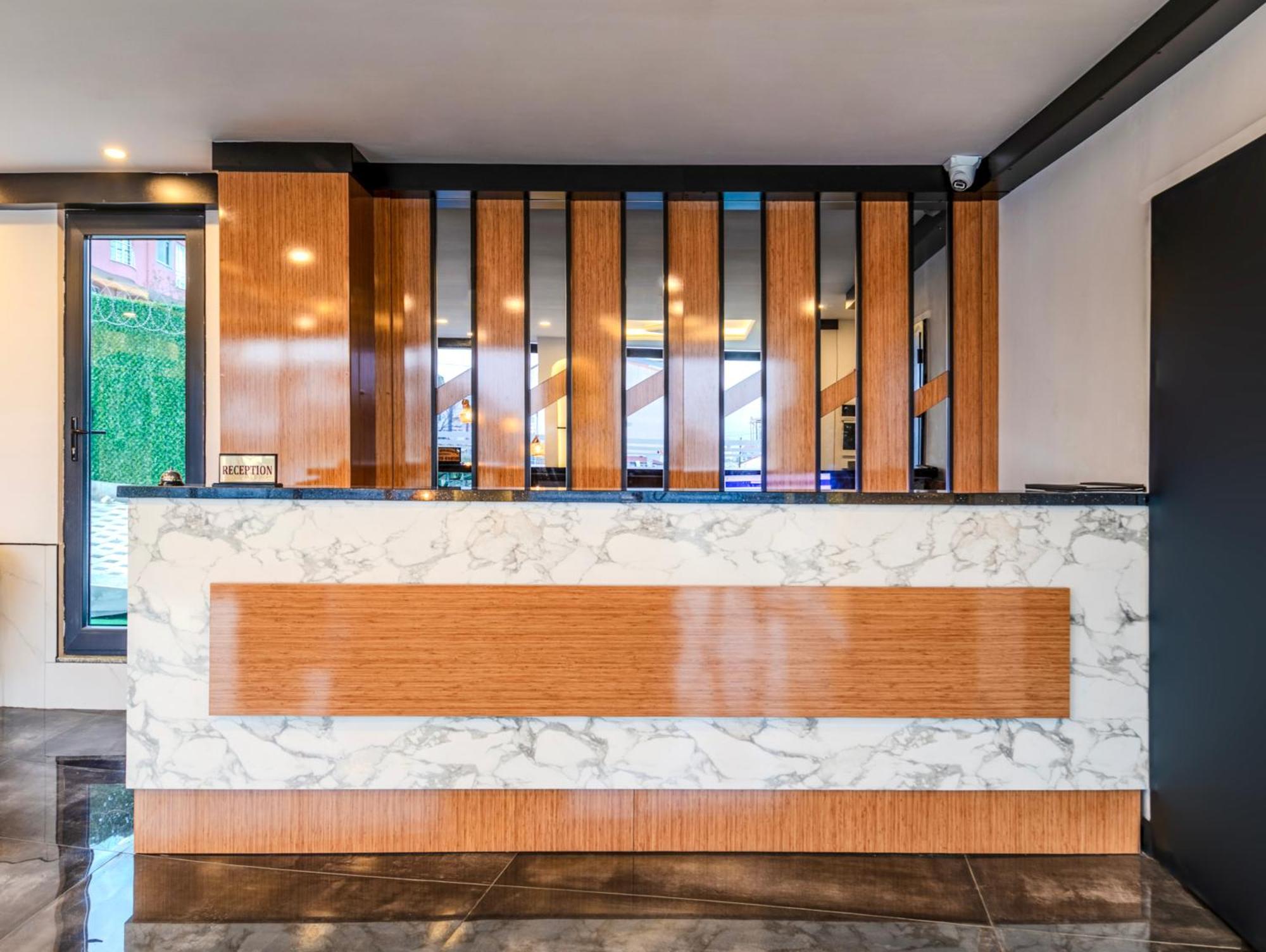 Solin Airport Hotel Arnavutkoy Kültér fotó